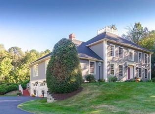 8 Rivercrest Dr, West Newbury, MA 01985