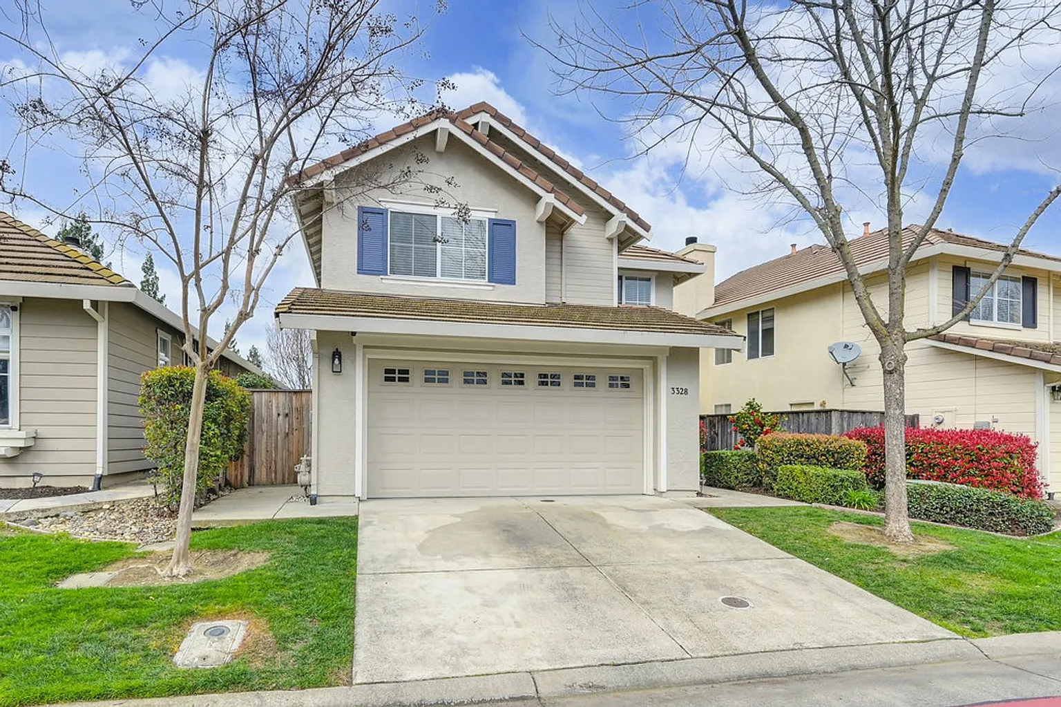 3328 Apollo Cir photo 1