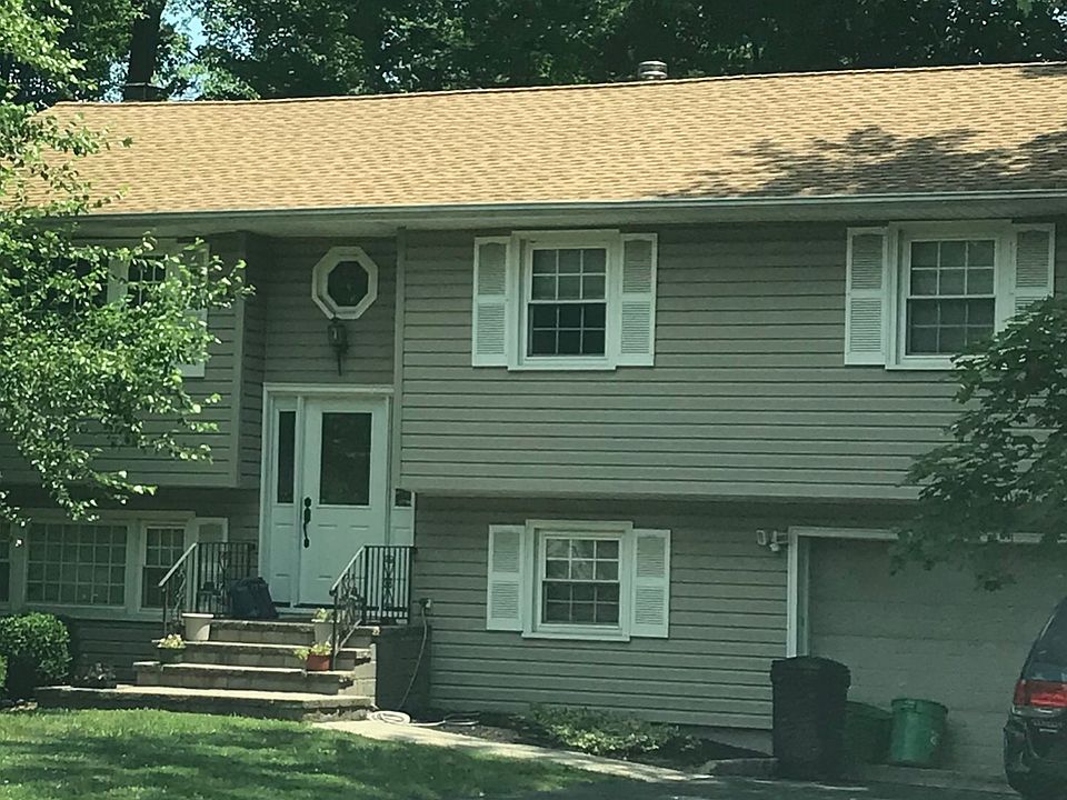 1st image of 8 Arden Pl