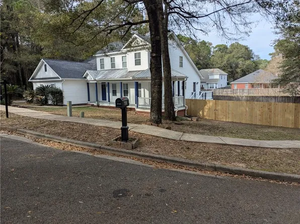 708 Monarch Dr W, Mobile, AL 36609