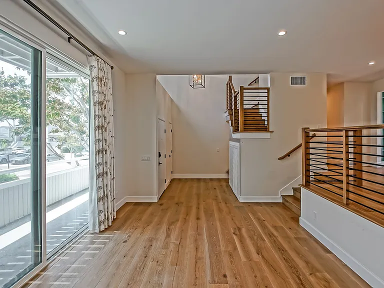 14 Aries Ct — Photo 11
