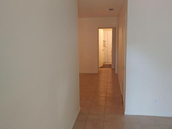 3rd image of 6857 Snow White Dr