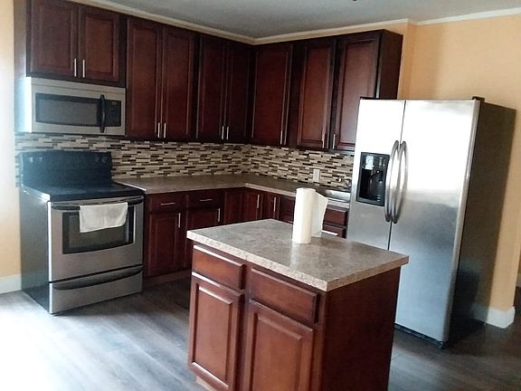 2nd image of 328 Dorsett Ave