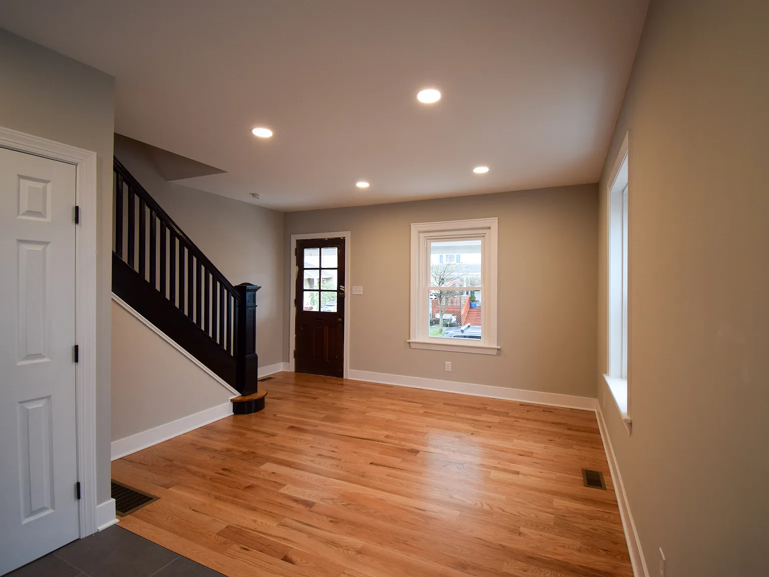 2 bed, 1224 sqft, $2,300 — Photo 3