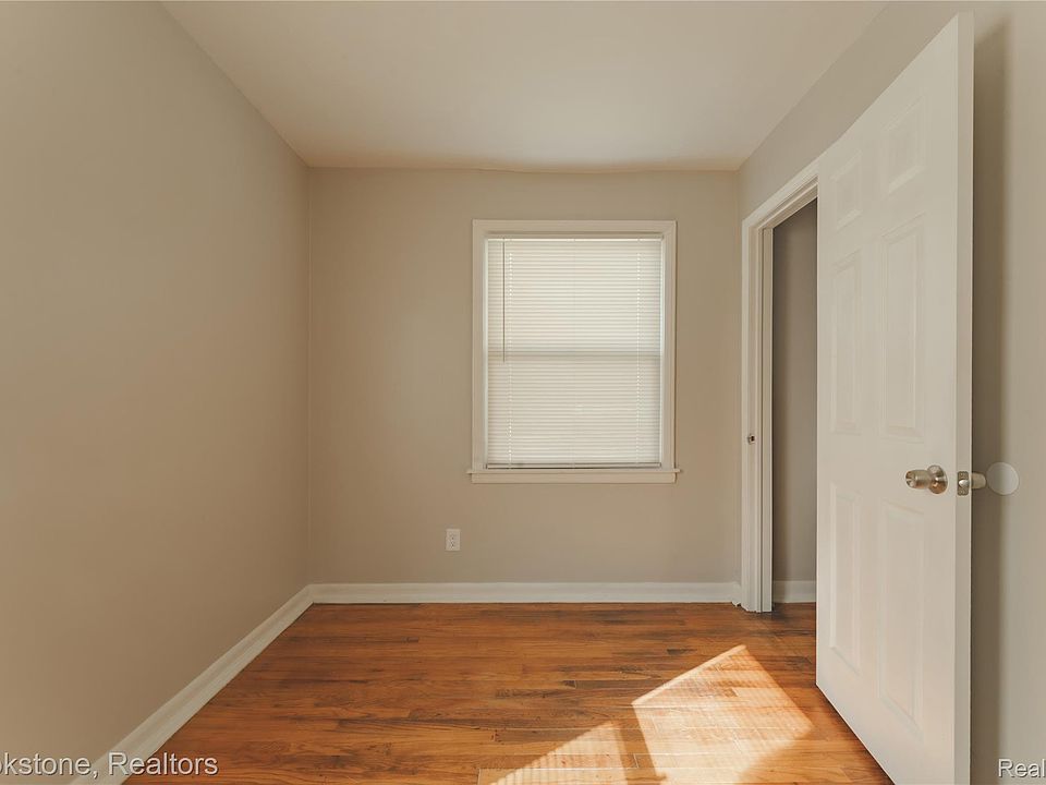 6761 Ziegler St, photo 24