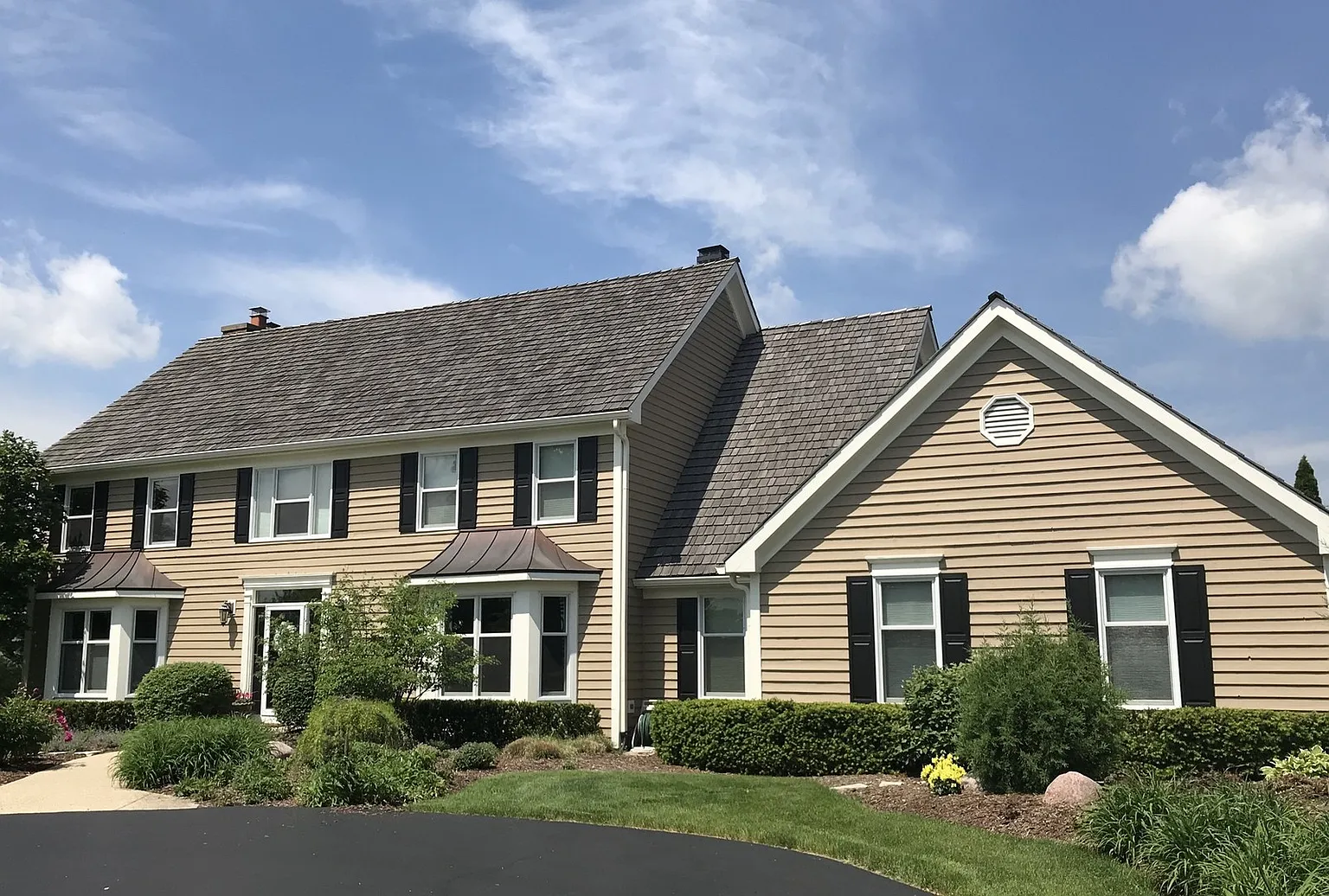 20822 N Laurel Dr photo 1