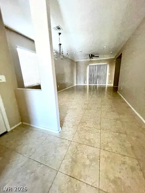 3 bed, 2.0 bath, 1425 sqft, $1,995 — Photo 4