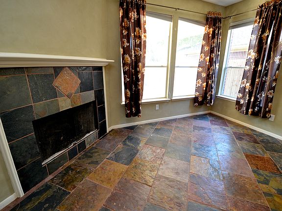 2nd image of 2919 Paisley Meadow Dr