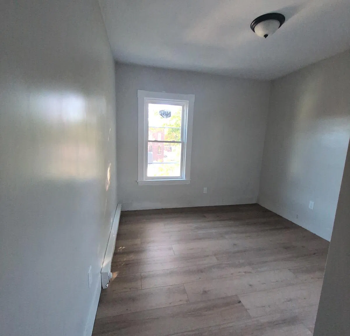3 bed, 1100 sqft, $2,300 — Photo 1