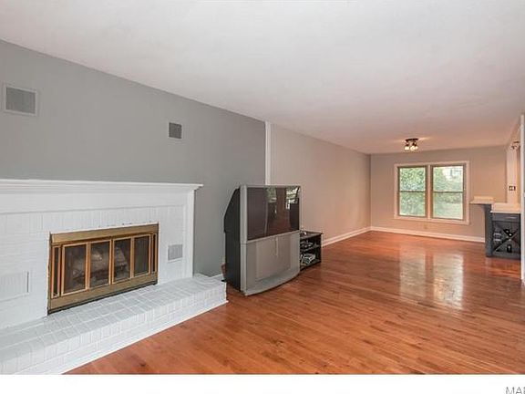 4th image of 2520 Cecelia Ave