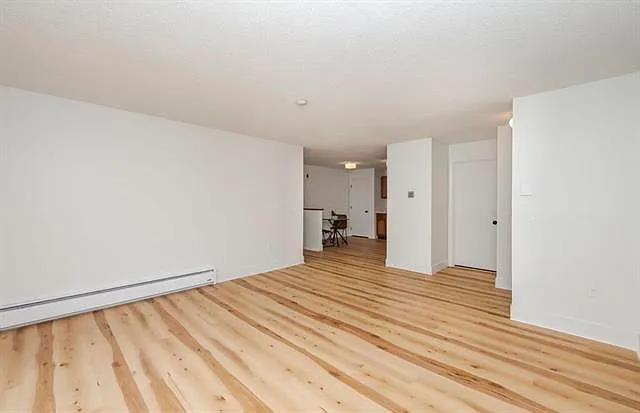 130 Endicott St N — Photo 19