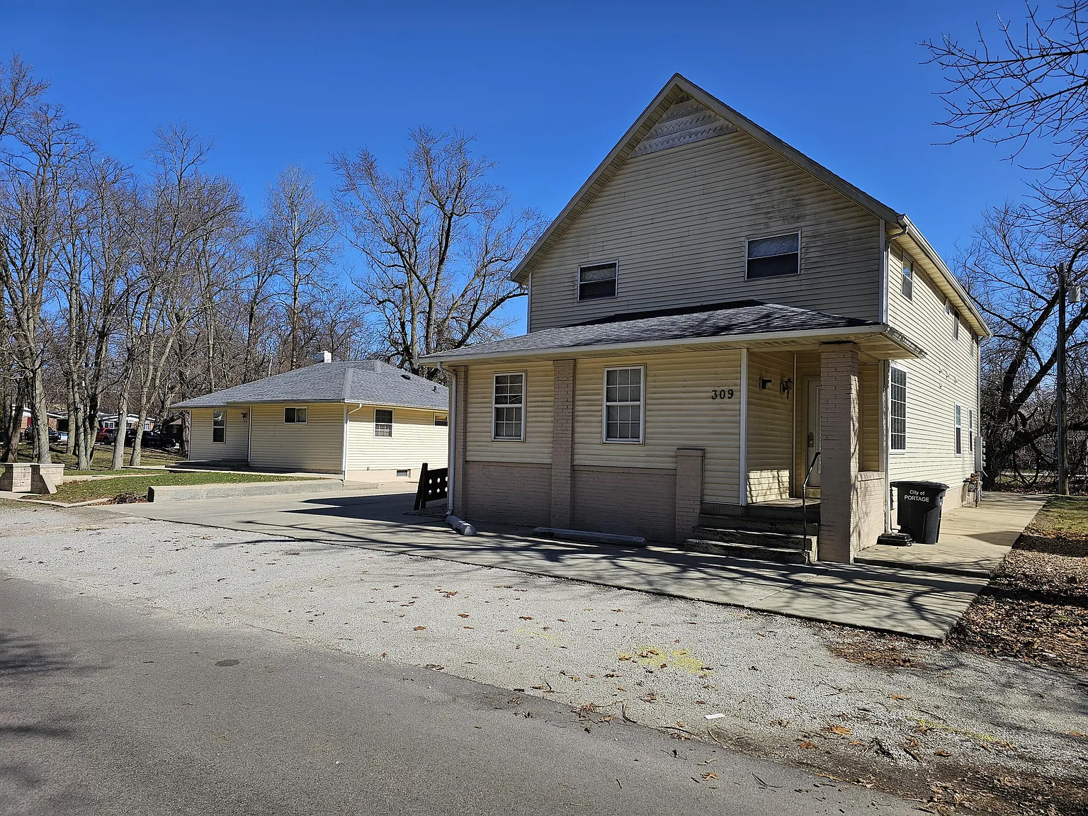 309 Grace St photo 1
