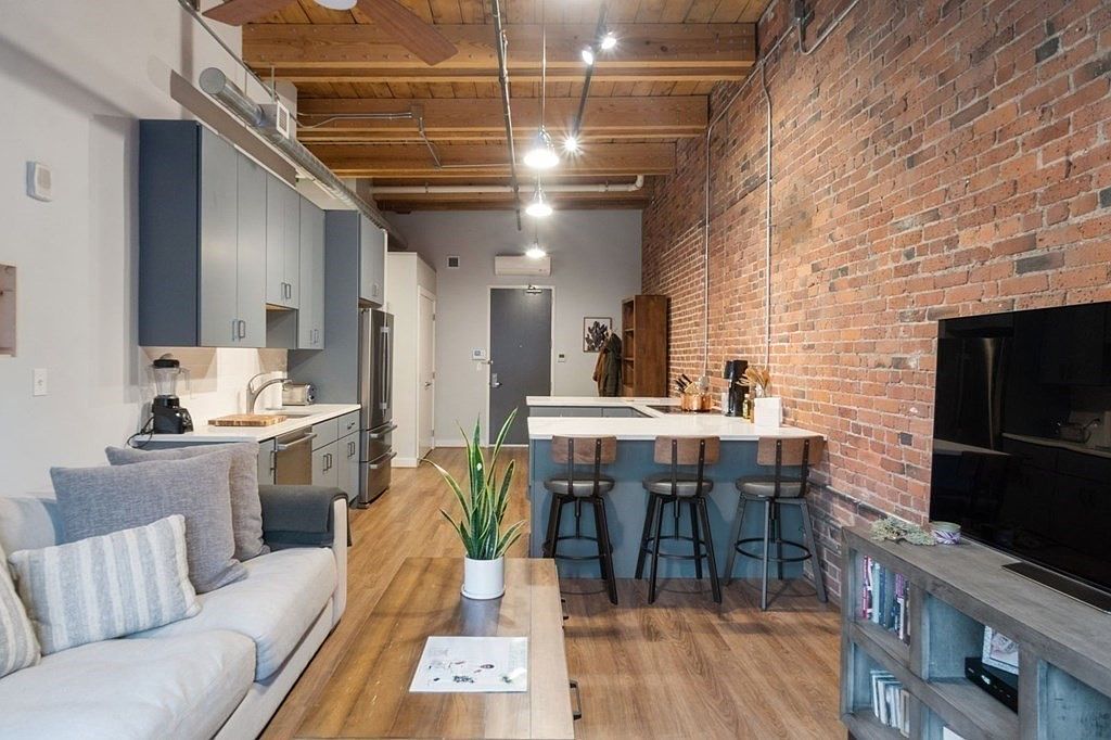 63 Melcher St Apt 501 Boston Ma 02210 Mls 72792889 Zillow