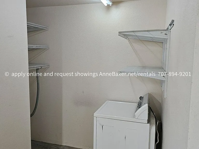 132 Treadway Ct — Photo 26