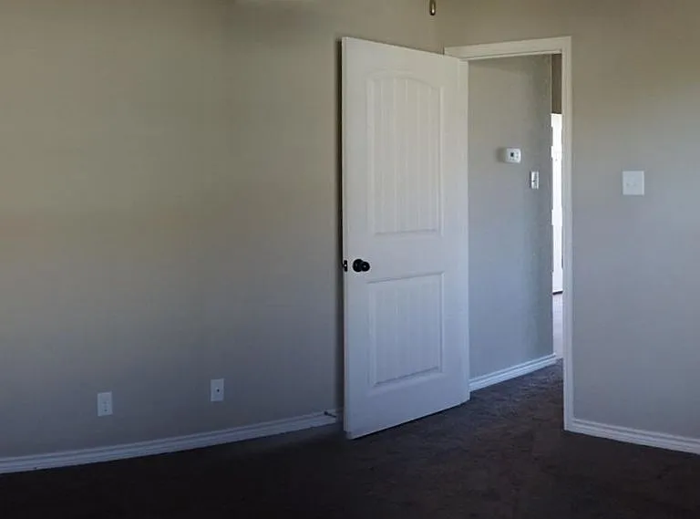 6500 Castle Gap Dr — Photo 12