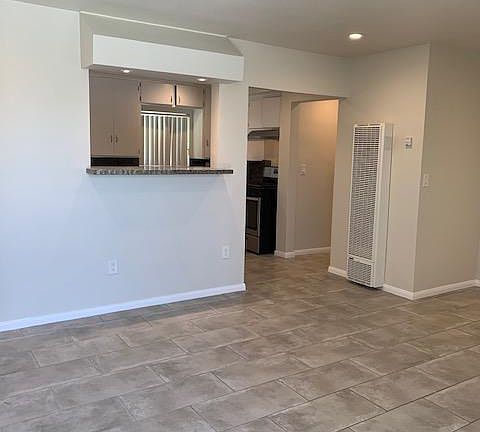 3rd image of 2444 University Ave