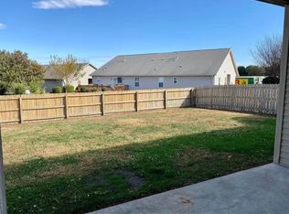 111 Jennifer Ct, Chatham, IL 62629