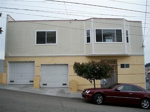 1st image of 1119 Girard St