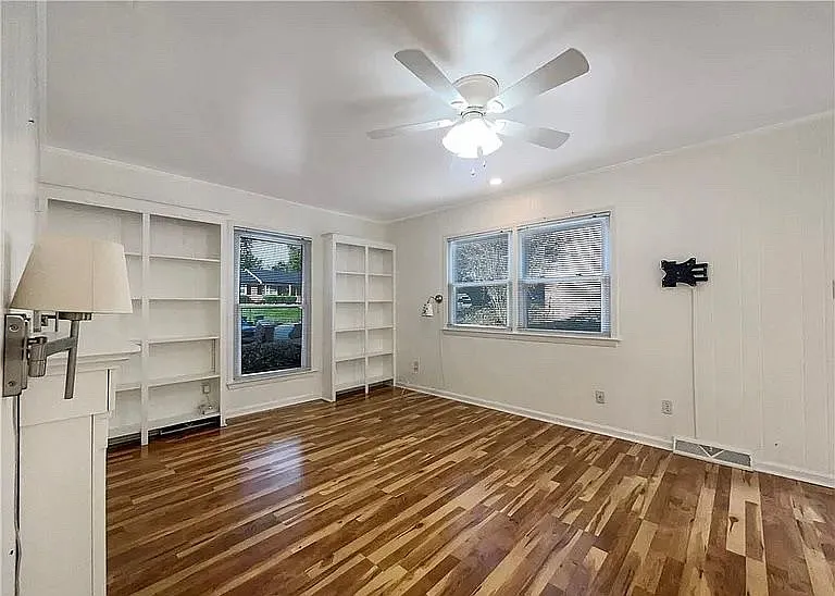 3611 Shagbark Dr — Photo 5