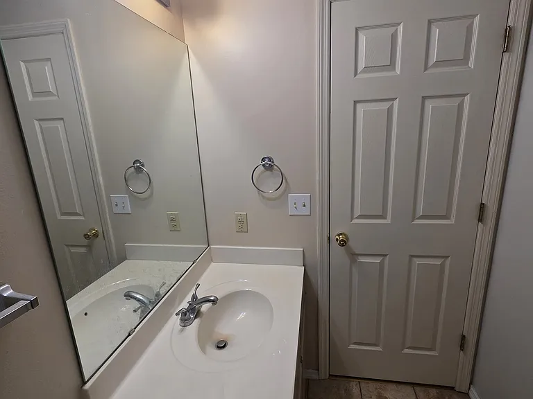 1310 Crossings Ct #D — Photo 15