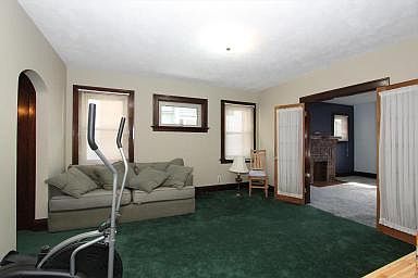 4th image of 2130 Cathedral Ave