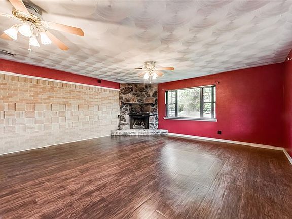 4th image of 204 Terrace Dr