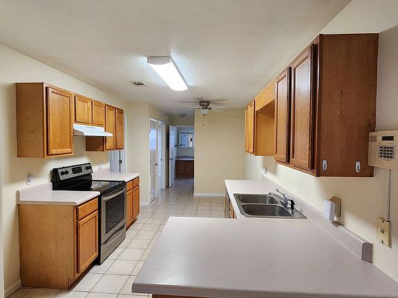 5th image of 5434 Sunset Ave