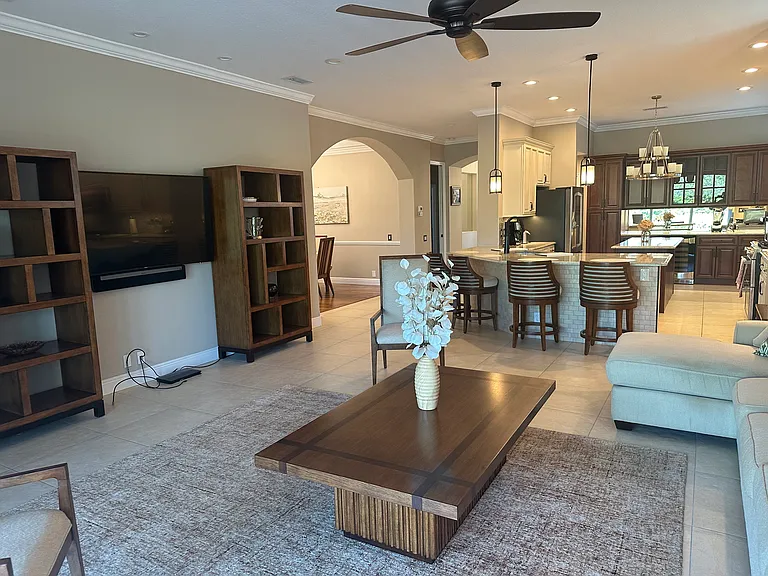 7135 Kensington Ct — Photo 30