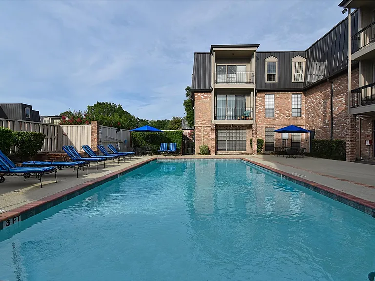 2425 Underwood St #346 — Photo 27