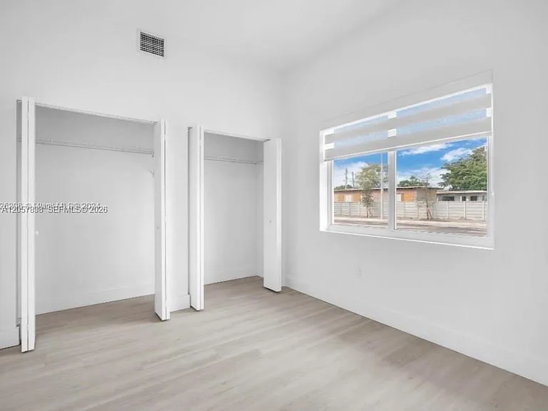 501 N Dixie Hwy #C101 — Photo 10