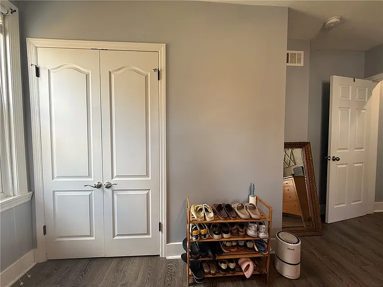 907 Spring Way — Photo 40
