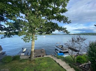 5 Oakdale Ave, Andover, NJ 07821