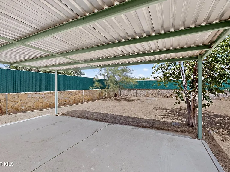 9545 Verbena Dr — Photo 36