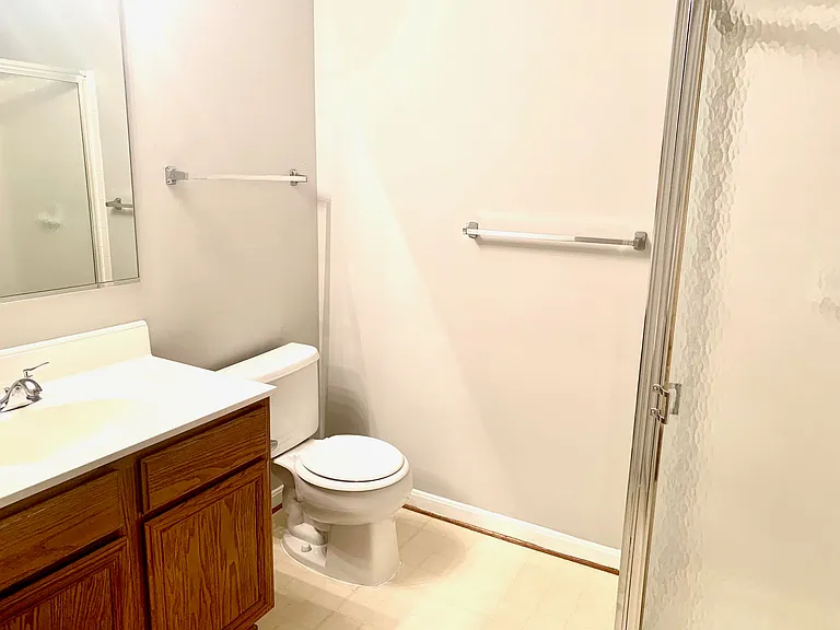 bathroom2