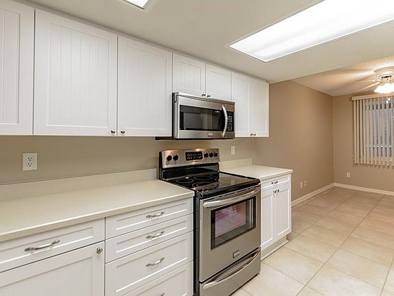 5th image of 3 Oceans West Blvd APT 5C1