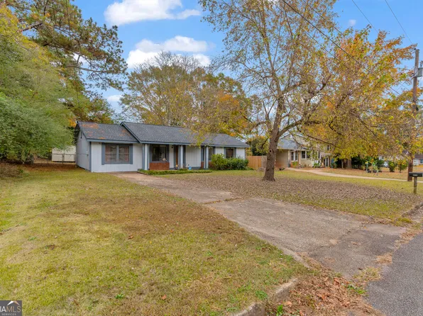 9068 Gatewood Dr, Jonesboro, GA 30238