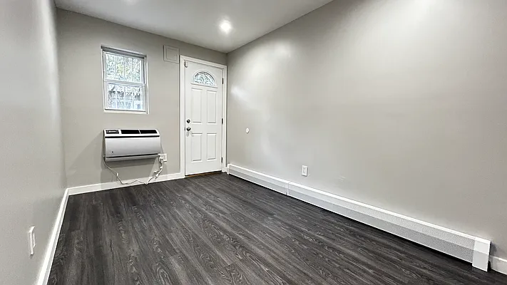 Rented by Keller Williams NYC | media 19