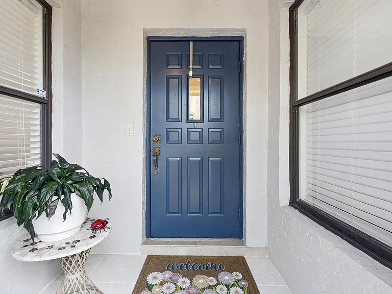 608 Northshore Dr #608 — Photo 3