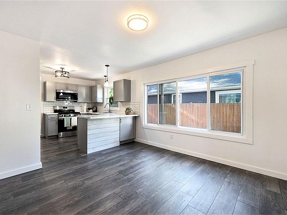 5th image of 3020 Longstreet Ave SW