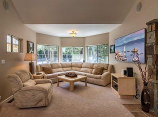 10586 Iris Rd, Truckee, CA 96161