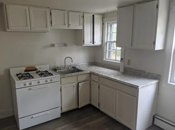 110 N Union St APT 2, Burlington, VT 05401