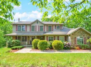 107 Maple Ave, Mount Pocono, PA 18344