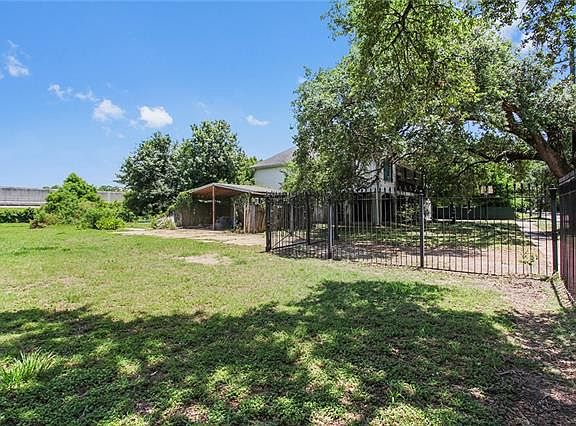 5th image of 5121 Pratt Dr