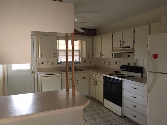 2nd image of 3204 India Palm Dr