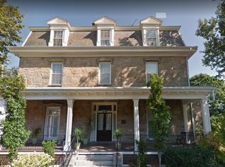 10 Pell St #3AB, Newport, RI 02840