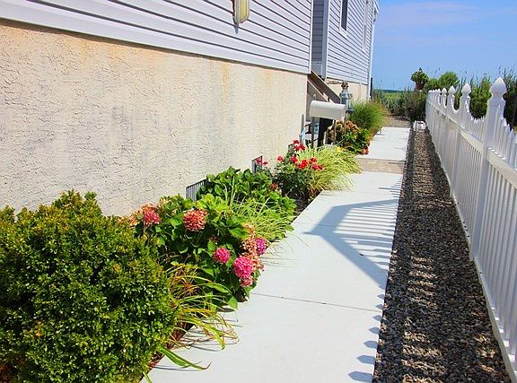 2nd image of 237 36th St #East