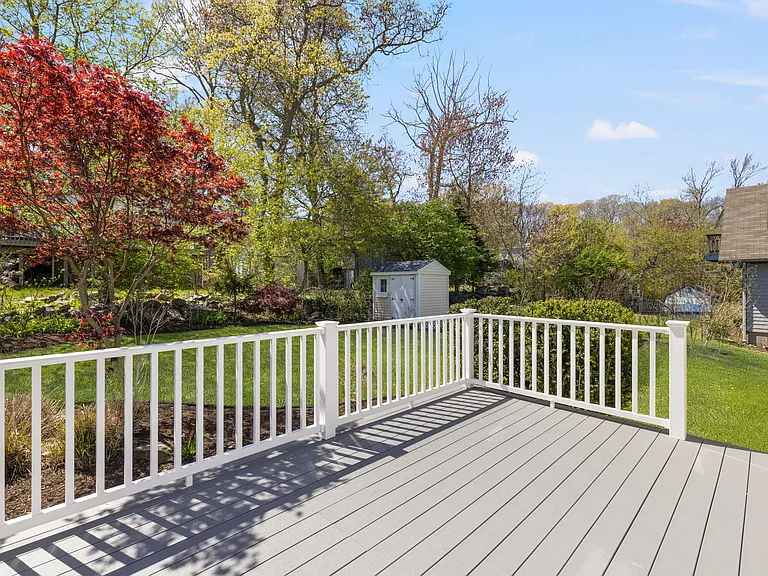 21 Spindrift Dr — Photo 32