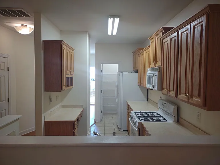 4652 Pooh Corner Dr — Photo 7