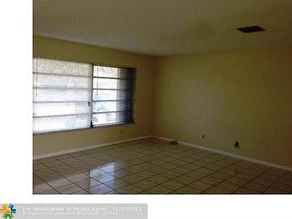 4th image of 9122 NW 31st Pl