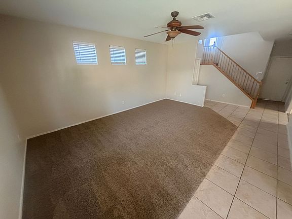 4th image of 625 Sterling Spur Ave